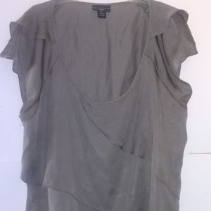 Woman's Gray Shirt Sleeve Blouse Size 20/22W.